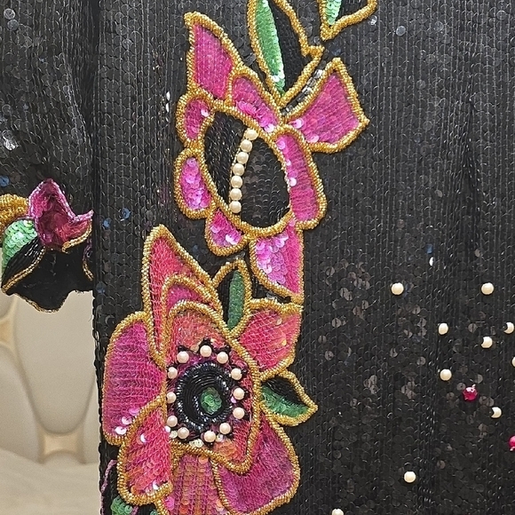 Judith Ann Silk Chic Black Sequin Dress with Floral Embellishments - Picture 5 of 16